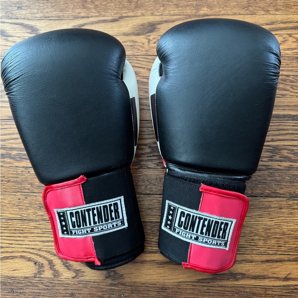 Contender Fight Sports Boxing Gloves in Black & Red